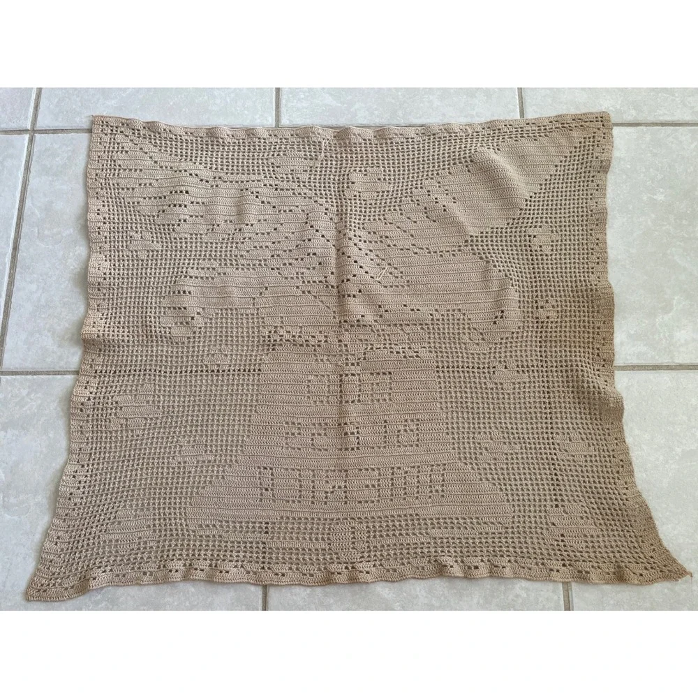 Vintage God Bless America Filet Crochet Wall Hanging Eagle Patriotic Beige 26x22